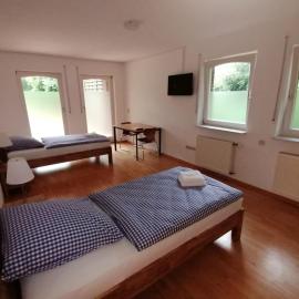 Ferienwohnung Haus Lohne، فندق في لوهني