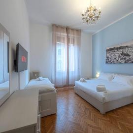 Suite in the Center of Bologna by Synergy Up to 4 Guests