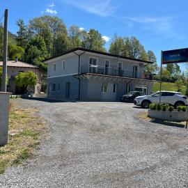 Moon Valley Holiday Home, Hotel in Lauria Inferiore