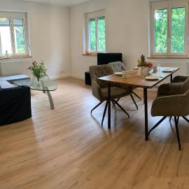 Ferienwohnung 2 Schlafzimmer 2 separate Bäder, hotel i Reutlingen