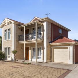 Beautiful 4 Bedroom Home Near Marion & Flinders