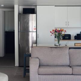 Stylish 1BR Retreat | Patio | Walk to Shops | Parking, Hotel in Whangarei