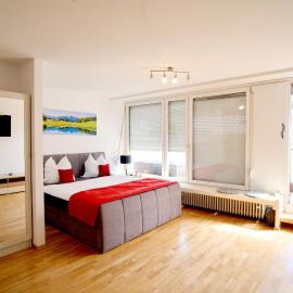 MesseWohnenAschheim Business Zimmer und Apartment mit Balkon bei Messe München