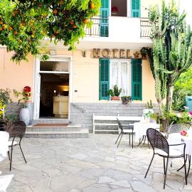 Hotel Villa Bianca, hotel v destinácii Laigueglia