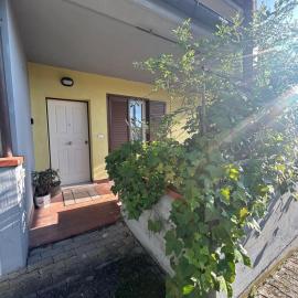 Casa andrea, hotel em Ravi