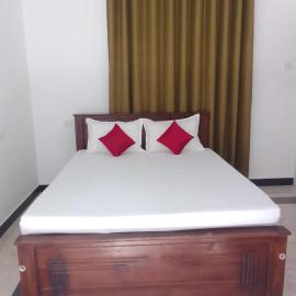 Sette Stelle, hotel u gradu Pahala Maragahawewa