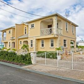 Saint Lucy에 위치한 호텔 Pete's Villa Townhouse 74A