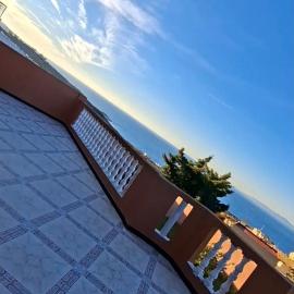 Panoramic Vue sur Mer Villa10 Minutes Plage, hotel in Ksar es Sghir
