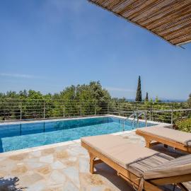 Villa Aethra, hotel u gradu Riglia