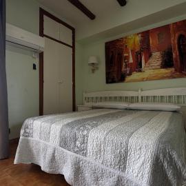 Hosteria Conchi, hotel v mestu Madrigal de la Vera
