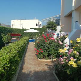 Villa Flash, hotel a Eantio
