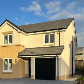 The Thistle - Room with attached Bath- Free Parking & WIFI, Shared House