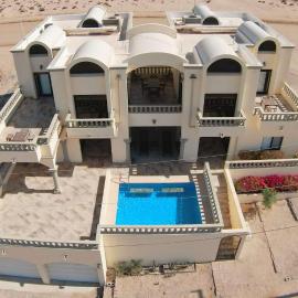 Big Home in Las Conchas with Pool Hacienda de Solis