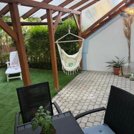Thermal Oazis Apartman، فندق في موسونماجياروفار
