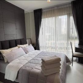 Modern Condo in Khlong Toei Balcony, Gym, Fast WiFi, hotel en Khlong Toei