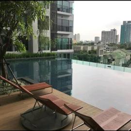 Luxury Condo in Khlong Toei City Views Skytrain Access