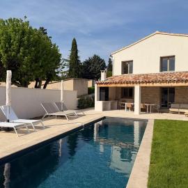 Villa Quatre Coeurs voor 10p met zwembad airco Mont Ventoux, хотел в Малосен