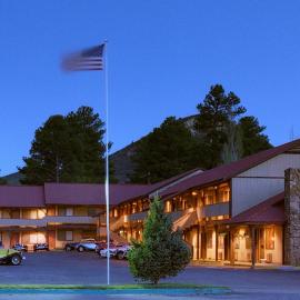 Branding Iron Motel, хотел в Chama