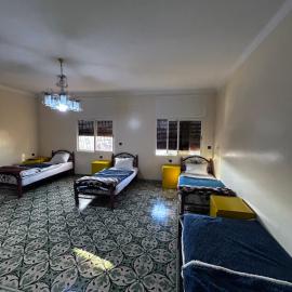 Tabriquet urban shared room, hotell i Salé