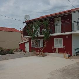 Apartments with parking space Slatine, Ciovo - 16732, hotel Slatinében
