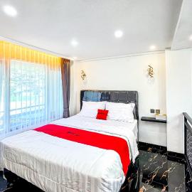 RedDoorz at Alesha Hotel Dieng, hotel en Dieng