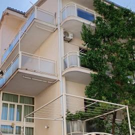 Apartments by the sea Baska Voda, Makarska - 25784