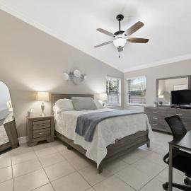 Villa 10 mins to WEF - Fenced Yard - Pet Friendly, hotel di Wellington