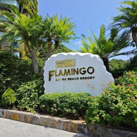 H21404 Flamingo Cat Ba Green Balcony Oceanview