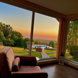 Imanje POGLED: Arandjelovac şehrinde bir otel