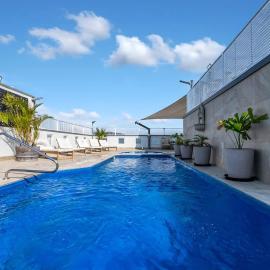 Sky and Peak - Adjacent Units in Central Cairns