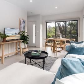 Quiet and Modern Stay near Hospital with Free Parking