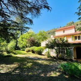 Les Cèdres, hotel in Valleraugue