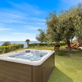 Bea Casa Vacanze con vista mare, hotel a Magomadas