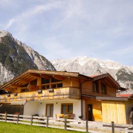 Alpenchalet im Leutaschtal