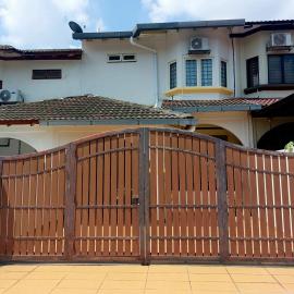 5 min walk to LRT BRT station, Pets friendly, with Baby cot