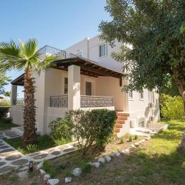 Thea Luxury Villa