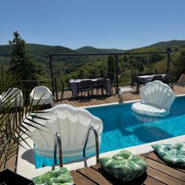 Vila na Vrhu, hotel in Rakovac