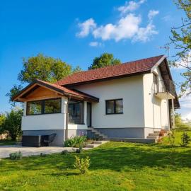 Holiday home Poljak, hotel v mestu Tounj
