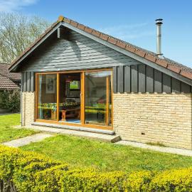 2 Bedroom Nice Home In Westende, Hotel in Westende