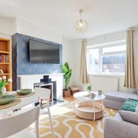 1 bed, office space, private parking, contractors, hotel in Chelmsford