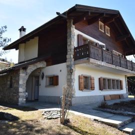 Grand Chalet Vercorin pour 10 personnes avec jardin BBQ parking privé et sauna