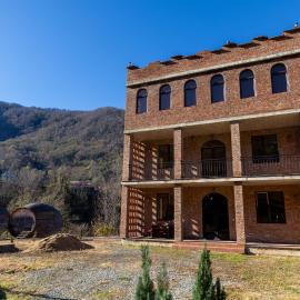 Hotel Chateau Ochia, hotel en Koromkhet'i