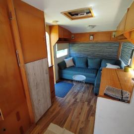 Retro Caravan auf Tierschutzhof am Wald, hotel Selmsdorf városában