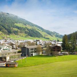 Kersh Dolomites Lodge, hotel u San Candidu