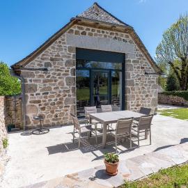Gîte de Lestaral, hôtel à Sénergues