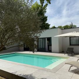 Lovely guest house with free parking, hotel v destinácii Caen