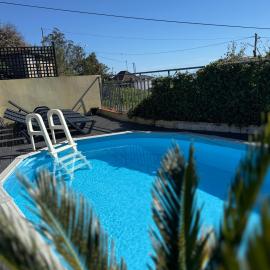 Casa do terno com piscina, Hotel in Arco da Calheta