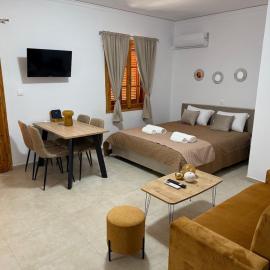 Beautiful apartment with mountain view, hotel in Paralio Astros