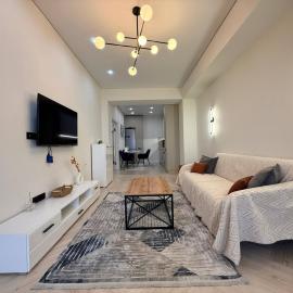 Travelers Lodge apartment in heart of the city, hotel in Bishkek