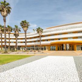 Vibes Resort Brand-new studio with rooftop pool Naturist Village, hotel in Cap d'Agde